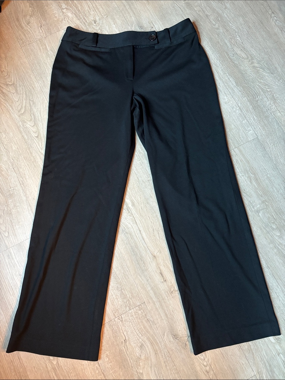 Women’s Black Wide-Leg Dress Pants
